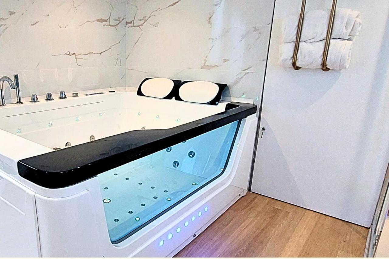 Artgold * Logement Haut De Gamme Spa Roanne Dış mekan fotoğraf